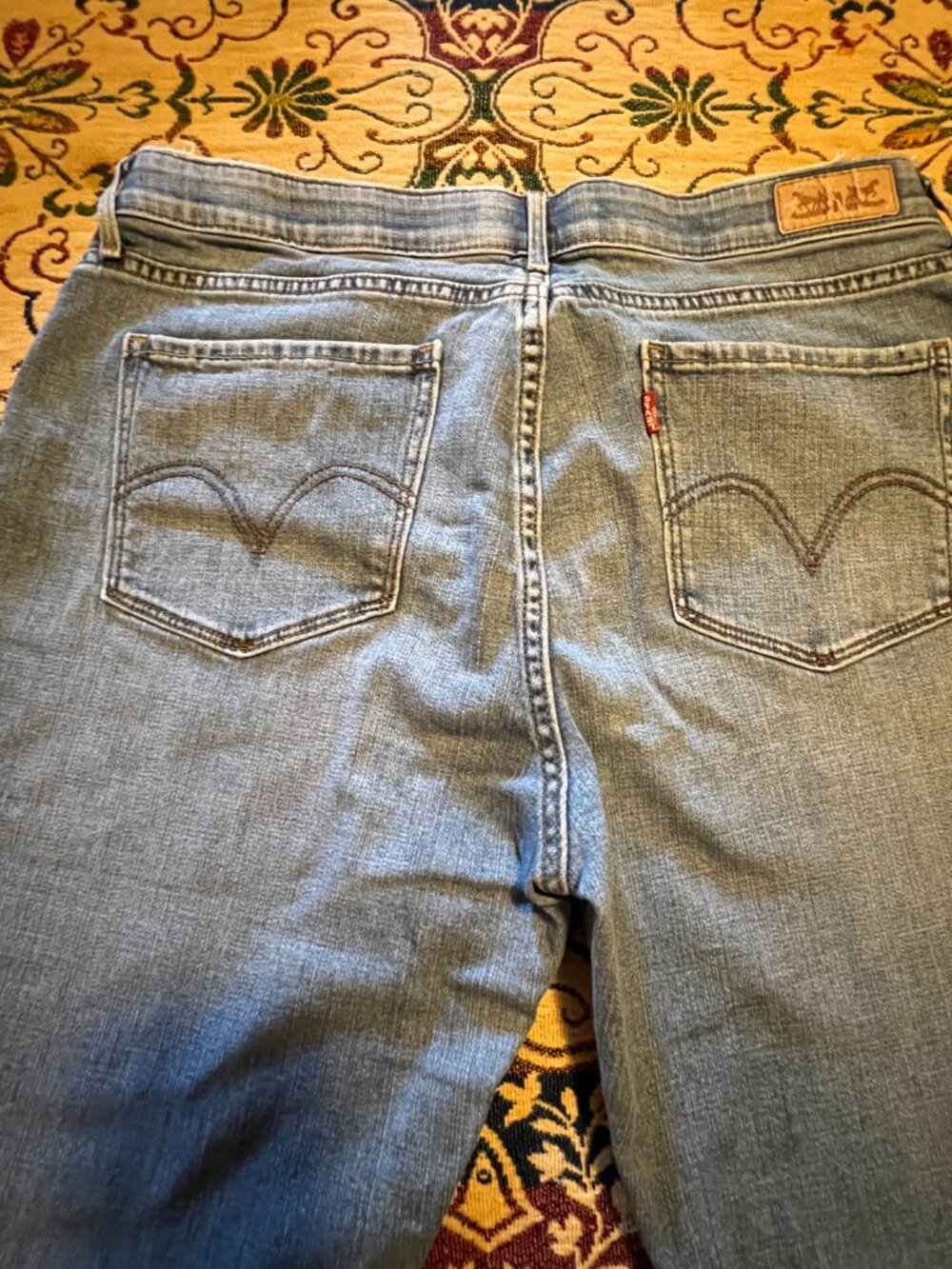 Levi's 525 Jeans Womens 14 M Light Wash Straight Leg Perfect Waist Distressed - Picture 12 of 16